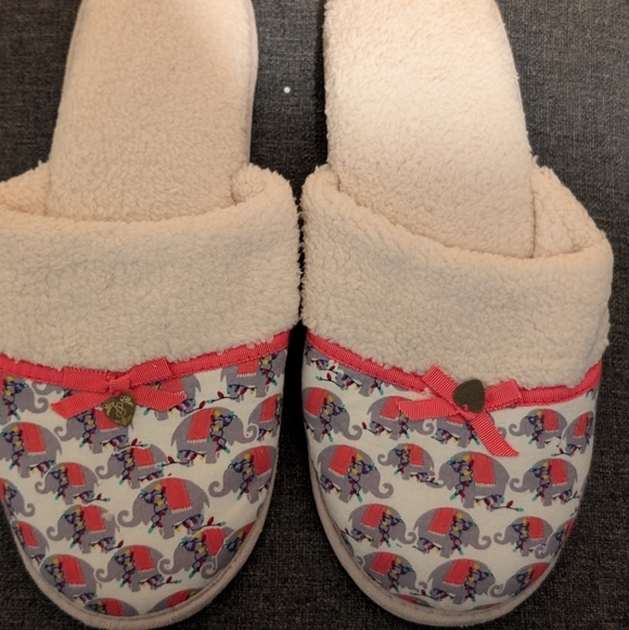 Shoes - Victorias Secret Cozy Elephant Print Slippers with Pink Accents..Size L